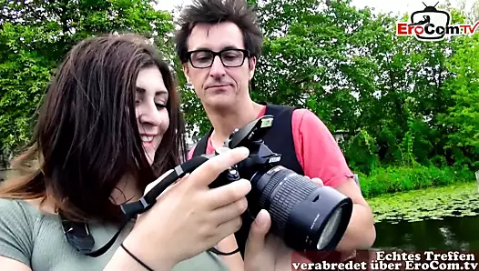 doğal göğüsleri ile Alman 18 yaşındaki birini teen - sokak flört ve pick up