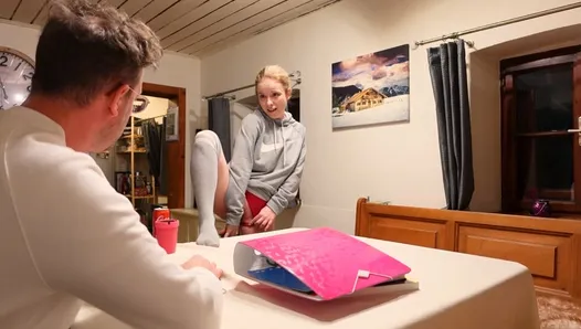 üvey kardeşinden tatil ziyareti! benim ahlaksız amcık sadece onun yarrak istedi!