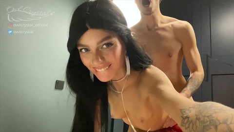 Rus eskort - para için seks OwlCrystal