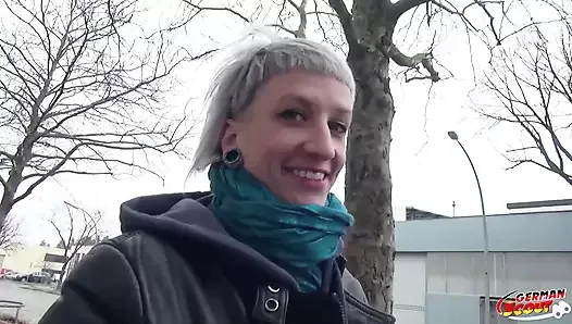 alman izci - emo kız luna toxxxic