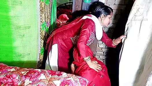 uzun zaman sonra çocukluk arkadaşım gizlice benimle buluşmaya geldi ve sert sikildi.  karargah xdesi.