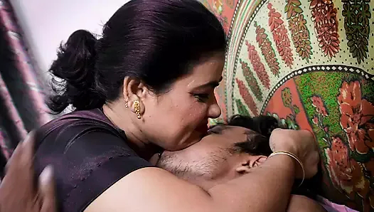 bir desi bhabi sikildi ile ona koca ve freinds ke sath, sert üçlü seks