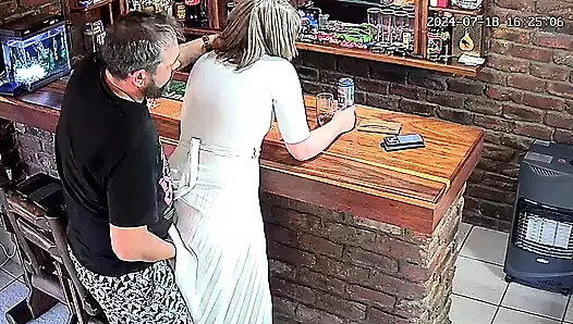 Kamerada boynuzlanışını izleyen gavat