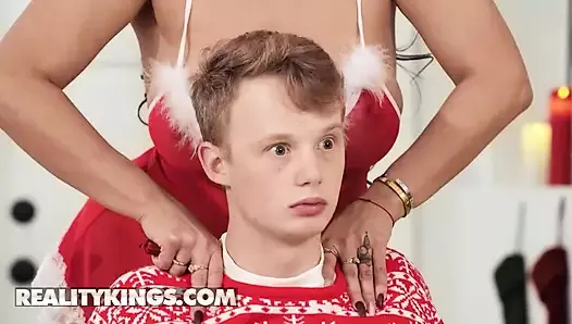 REALİTY KİNGS - Jimmy Üvey Annesi Bayan Raquel'e Şaka Yapıyor Ve Ona Bir sikişiyor Dersi Vermeye Karar Veriyor