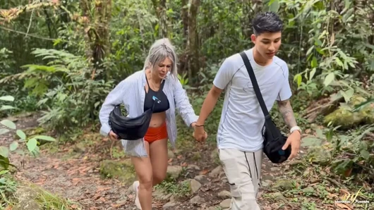 Nehirde üvey oğlumla ilk kez - Monique Fuentes & Danner Mendez