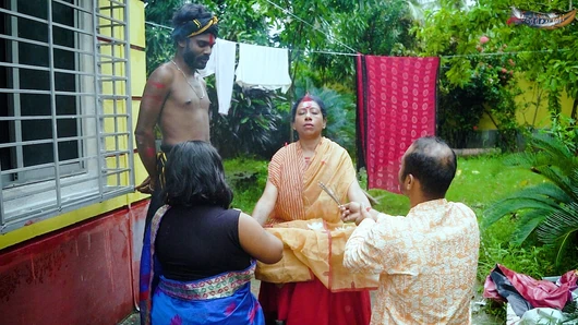 HİLE GURUMA sert KABA SEKS İLE ONA DİSCİPLE TAM FİLM (HİNDİ SES)